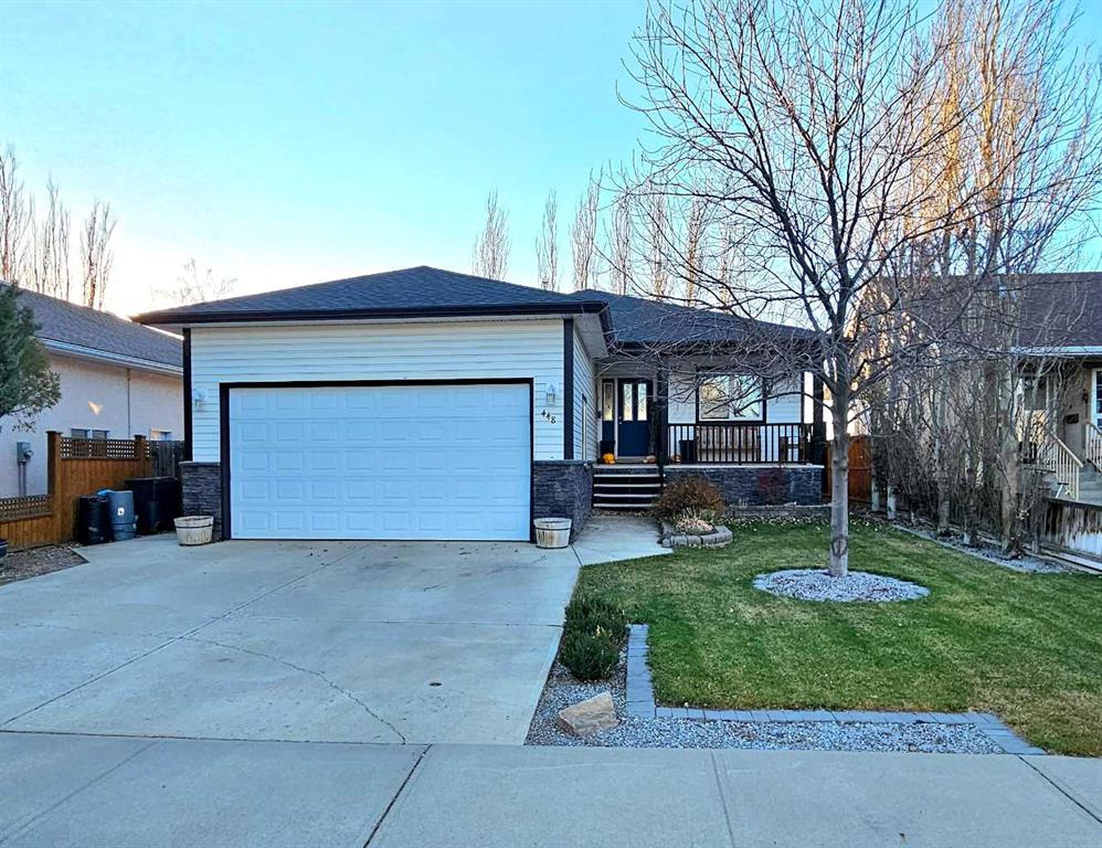Picture of 448 Willow Place , Picture Butte Real Estate Listing
