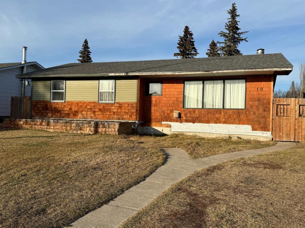 Picture of 19 Kallbom Crescent , Whitecourt Real Estate Listing
