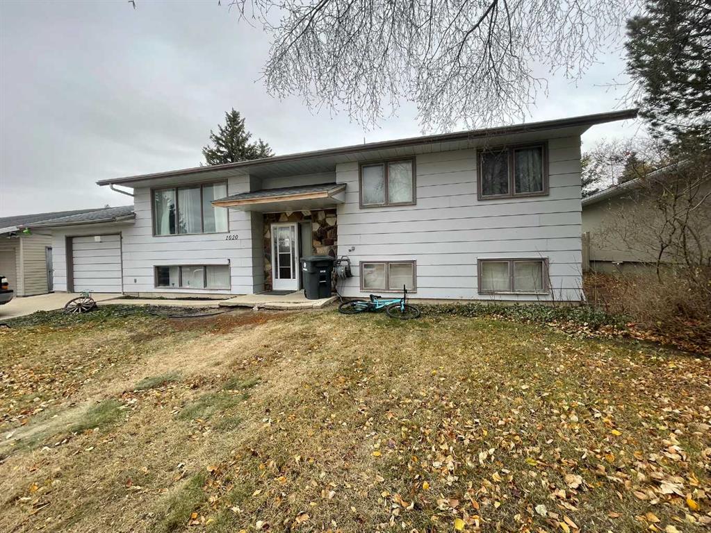 Picture of 1020 1 Street W, Kindersley Real Estate Listing