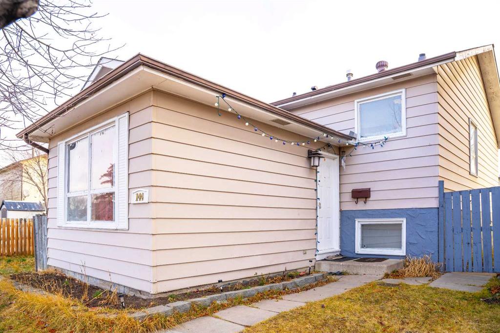 Picture of 144 Whitmire Road NE, Calgary Real Estate Listing