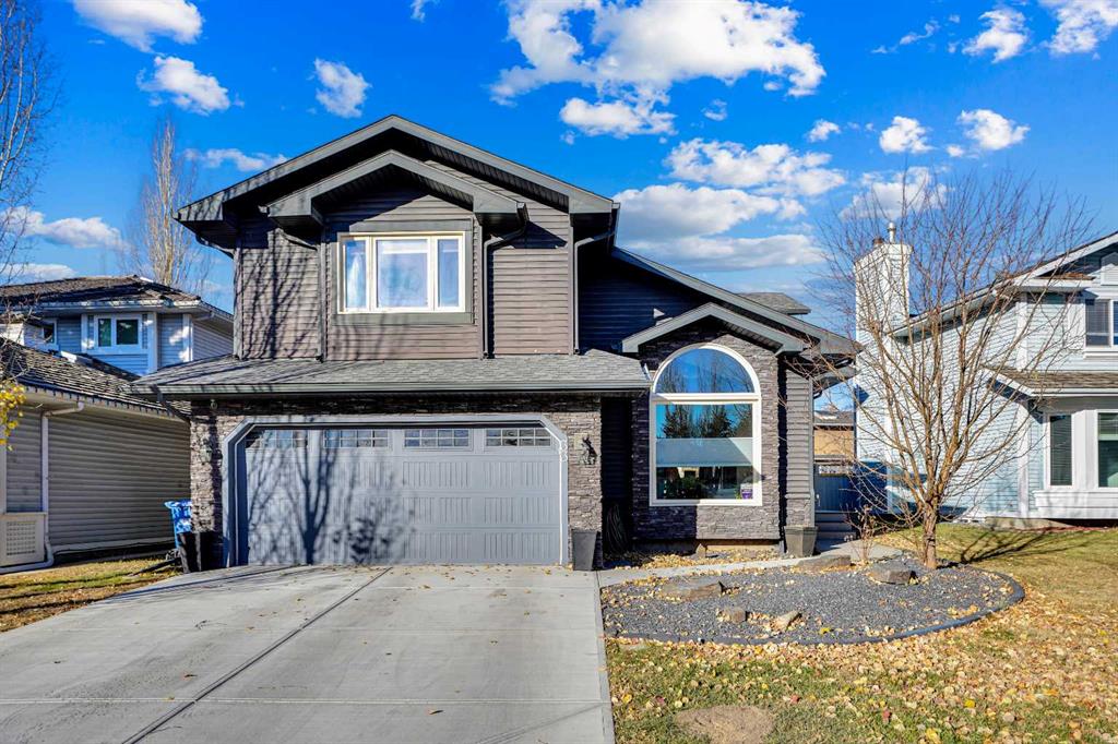 Picture of 33 Douglasbank Rise SE, Calgary Real Estate Listing