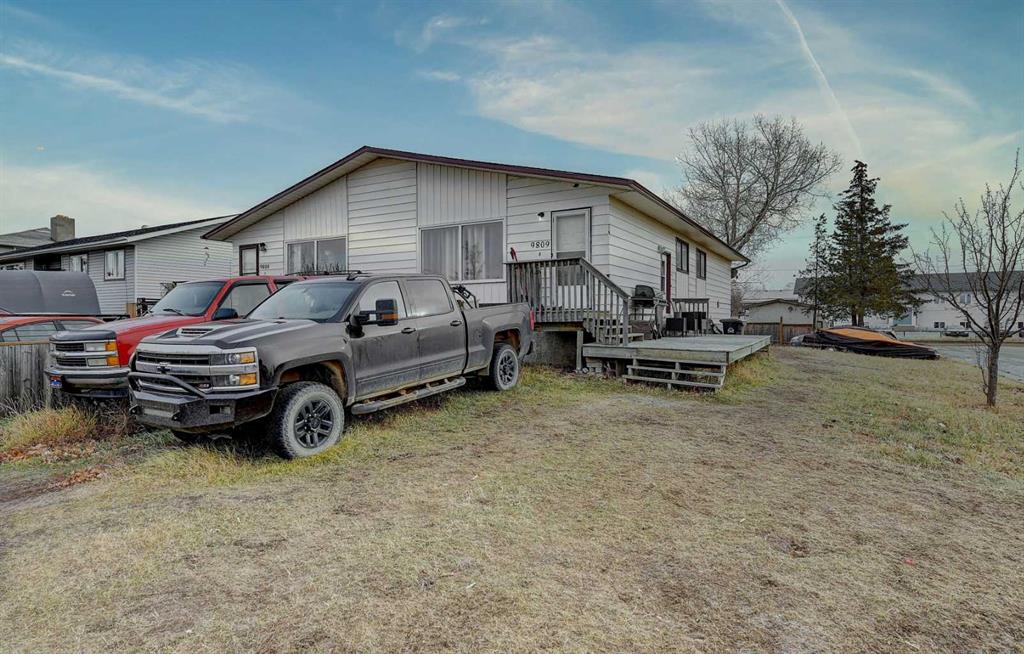 Picture of 9809 98 Avenue , Sexsmith Real Estate Listing