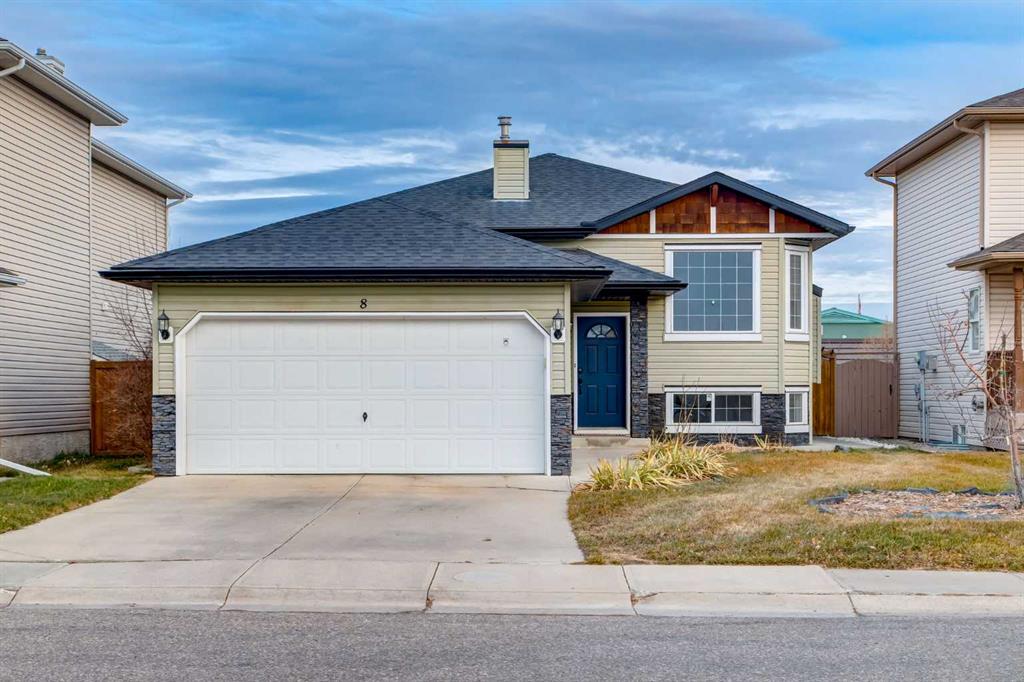 Picture of 8 Canoe Circle SW, Airdrie Real Estate Listing