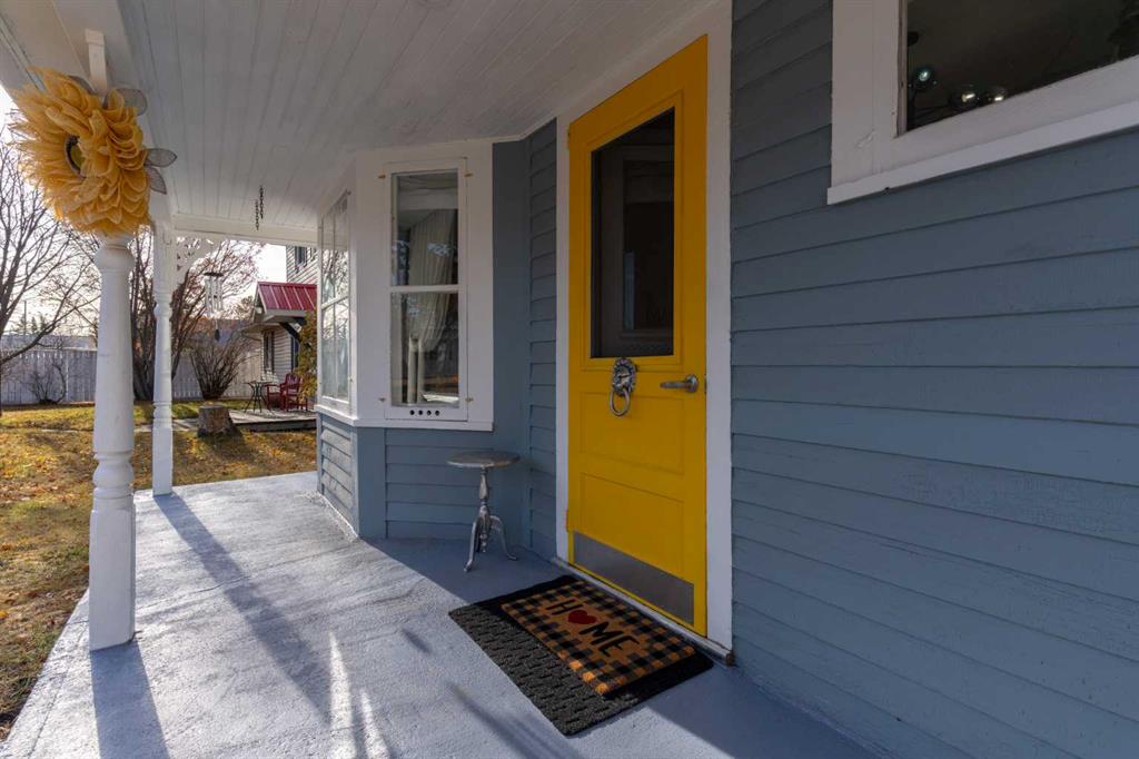 Picture of 5013 49 A Street  , Sedgewick Real Estate Listing