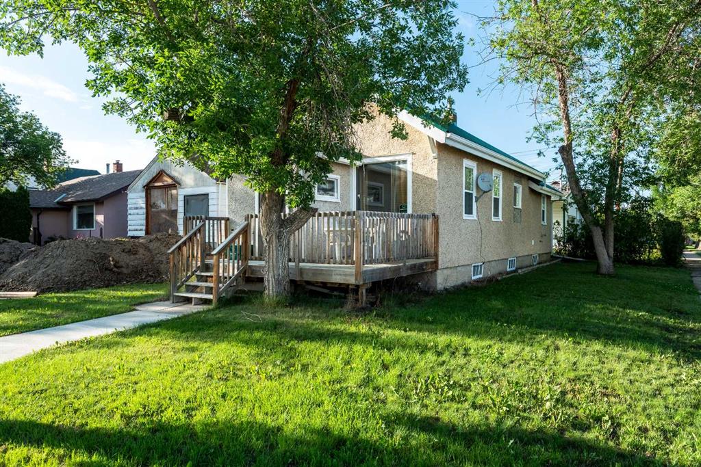 Picture of 402 Main Street , Trochu Real Estate Listing