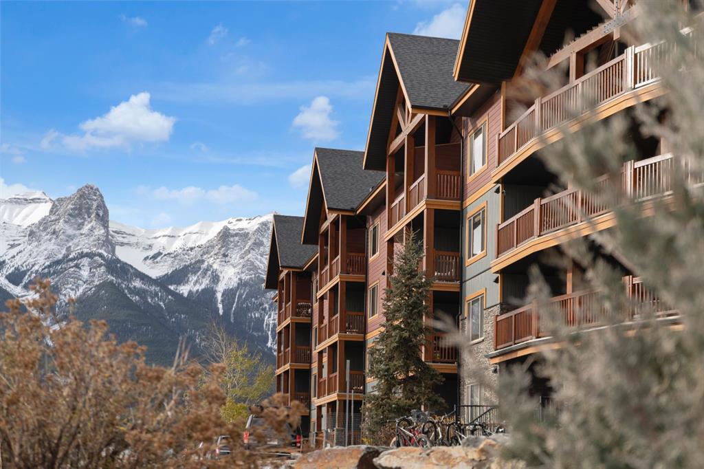Picture of 204, 300 Palliser Lane , Canmore Real Estate Listing