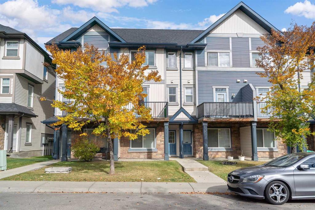 Picture of 114 New Brighton Landing SE, Calgary Real Estate Listing