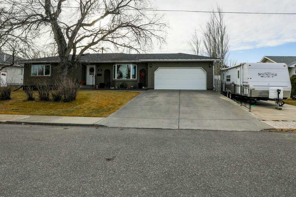 Picture of 562 27 Street  , Fort Macleod Real Estate Listing