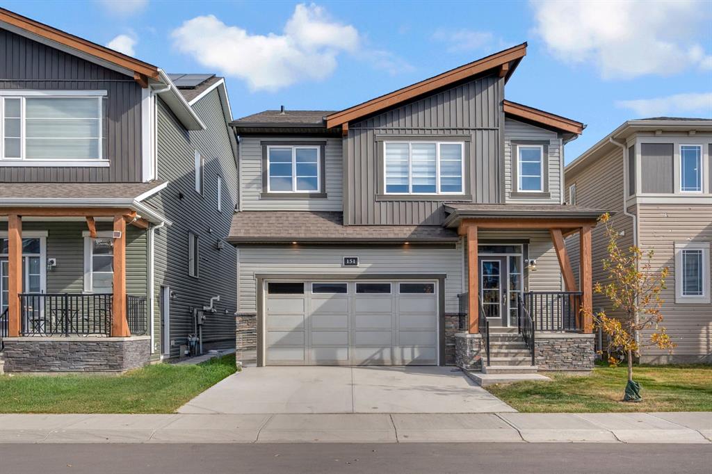 Picture of 151 Carringham Way NW, Calgary Real Estate Listing