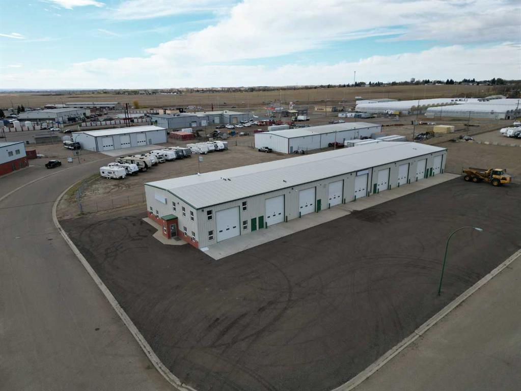 Picture of 9, 119 Pembina Drive NE, Redcliff Real Estate Listing