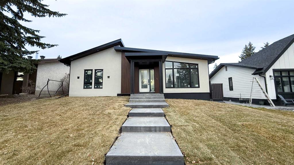 Picture of 5616 Lodge Crescent SW, Calgary Real Estate Listing