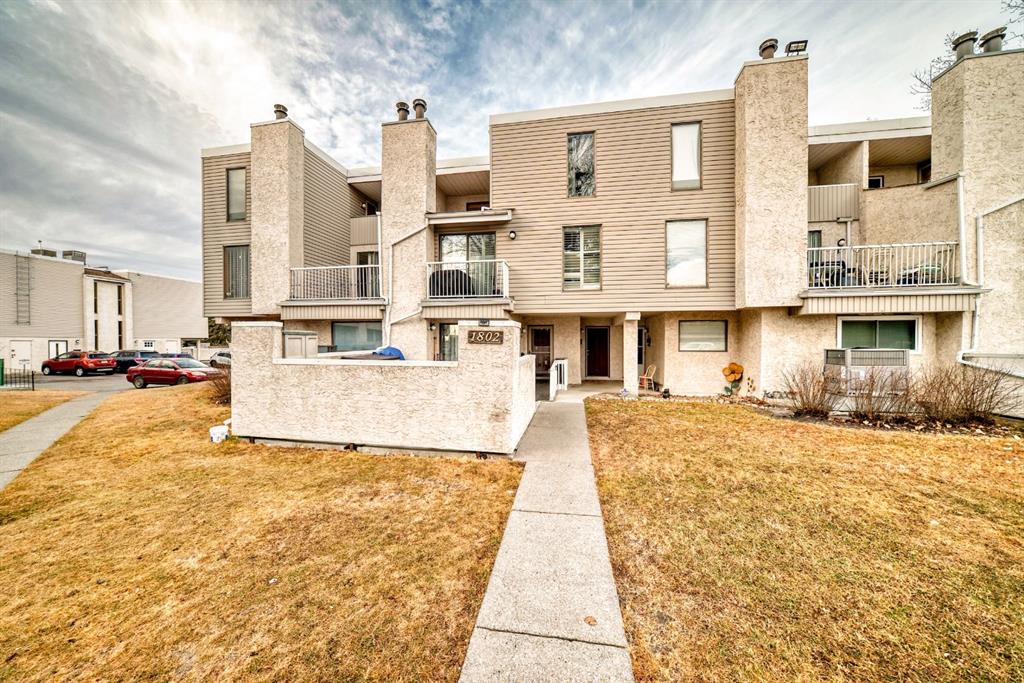 Picture of 1802, 3500 Varsity Drive NW, Calgary Real Estate Listing