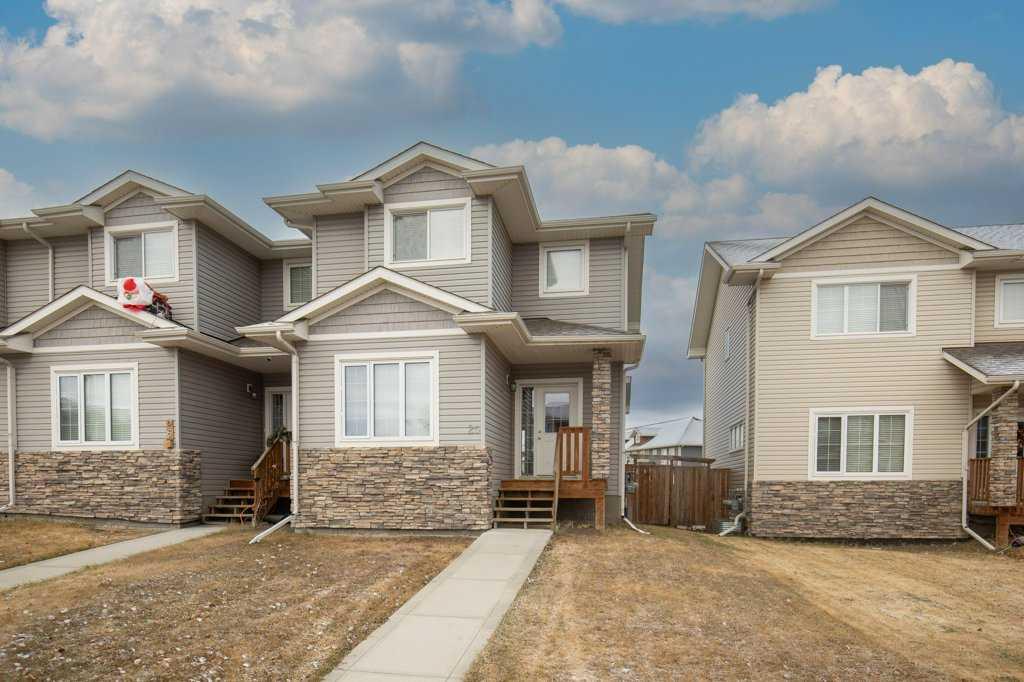 Picture of 25 Ross Close , Sylvan Lake Real Estate Listing