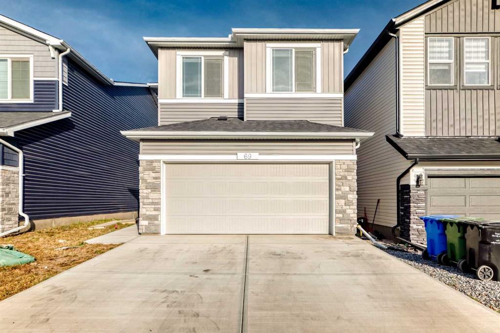 Picture of 69 Amblehurst Way NW, Calgary Real Estate Listing