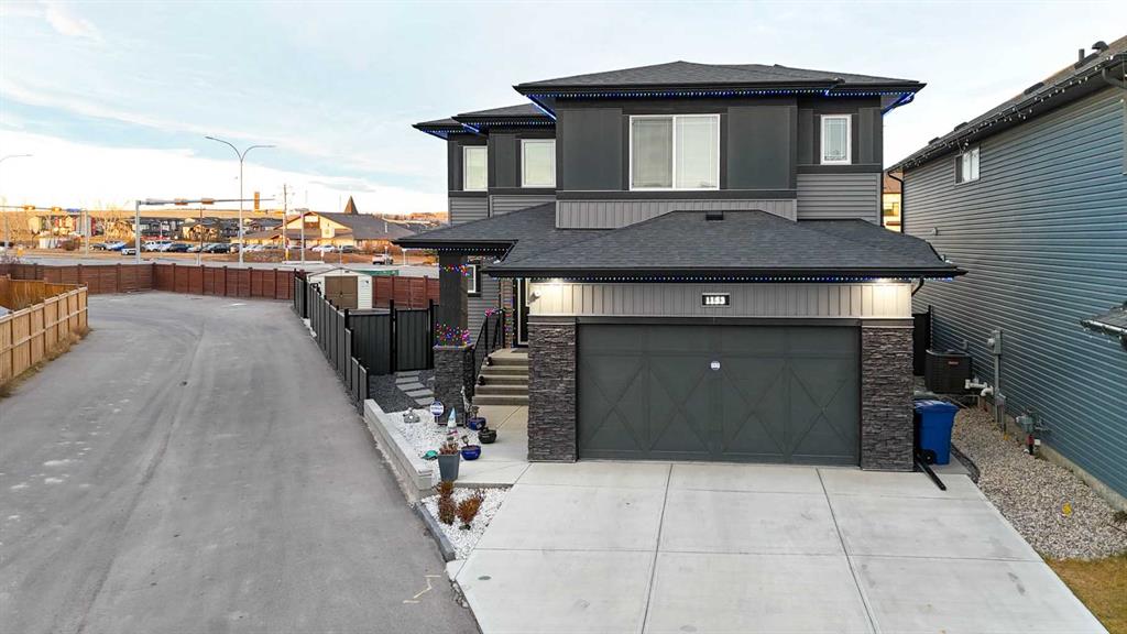 Picture of 1153 Chinook Gate Bay SW, Airdrie Real Estate Listing