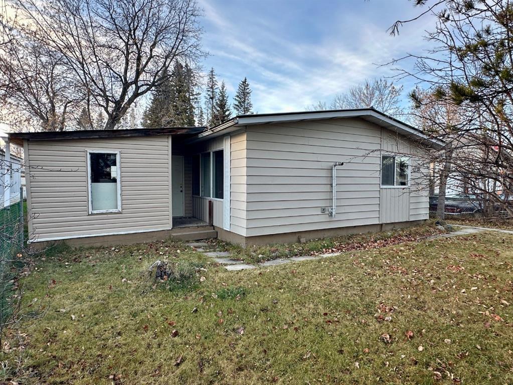 Picture of 5234 48 Street , Mayerthorpe Real Estate Listing