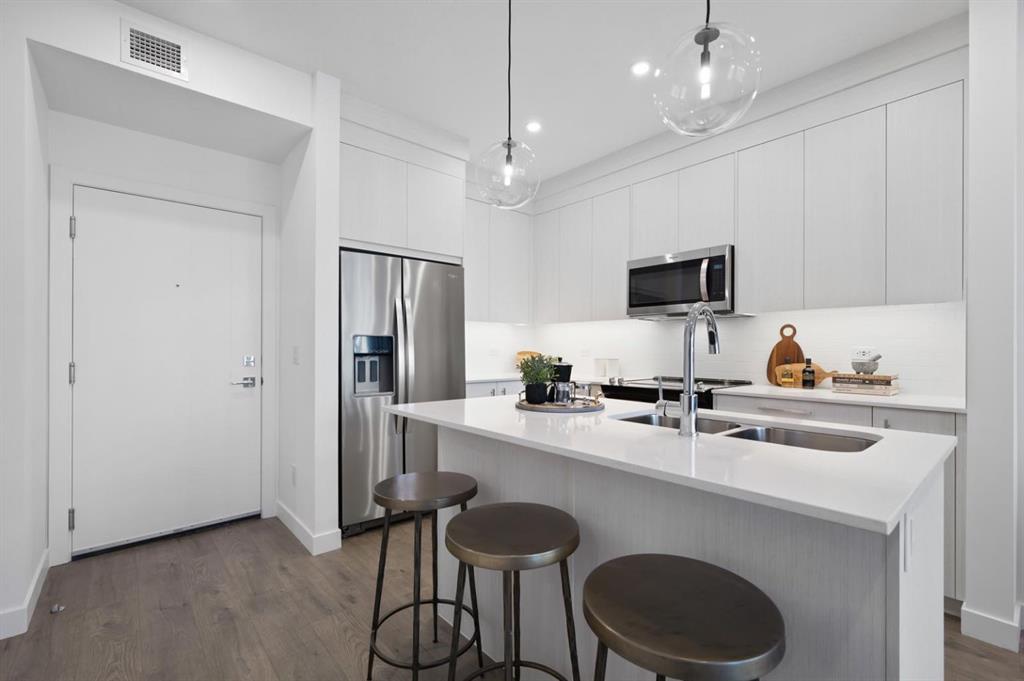 Picture of 3203, 6 Merganser Drive W, Chestermere Real Estate Listing