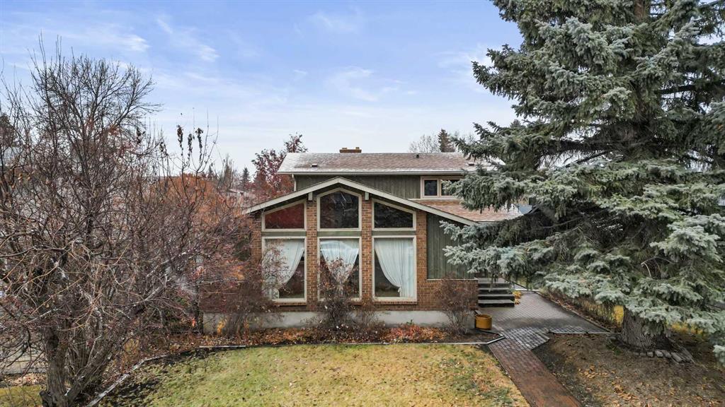Picture of 27 Sunmount Crescent SE, Calgary Real Estate Listing