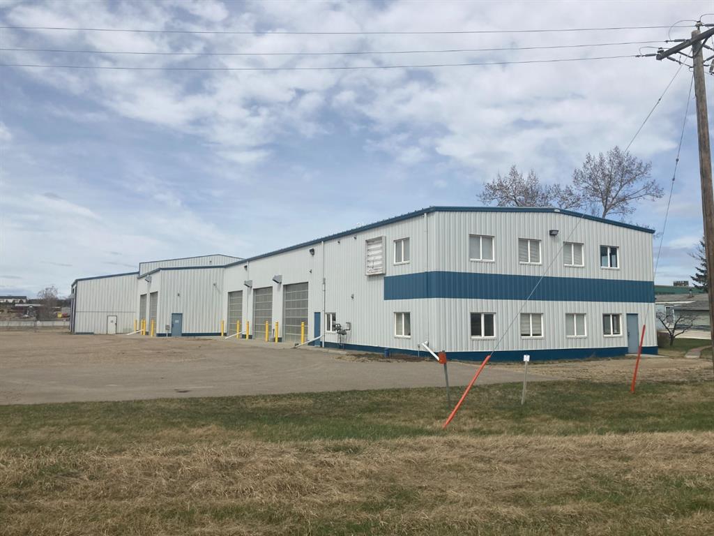 Picture of 253 Burnt Park Drive , Rural Red Deer County Real Estate Listing