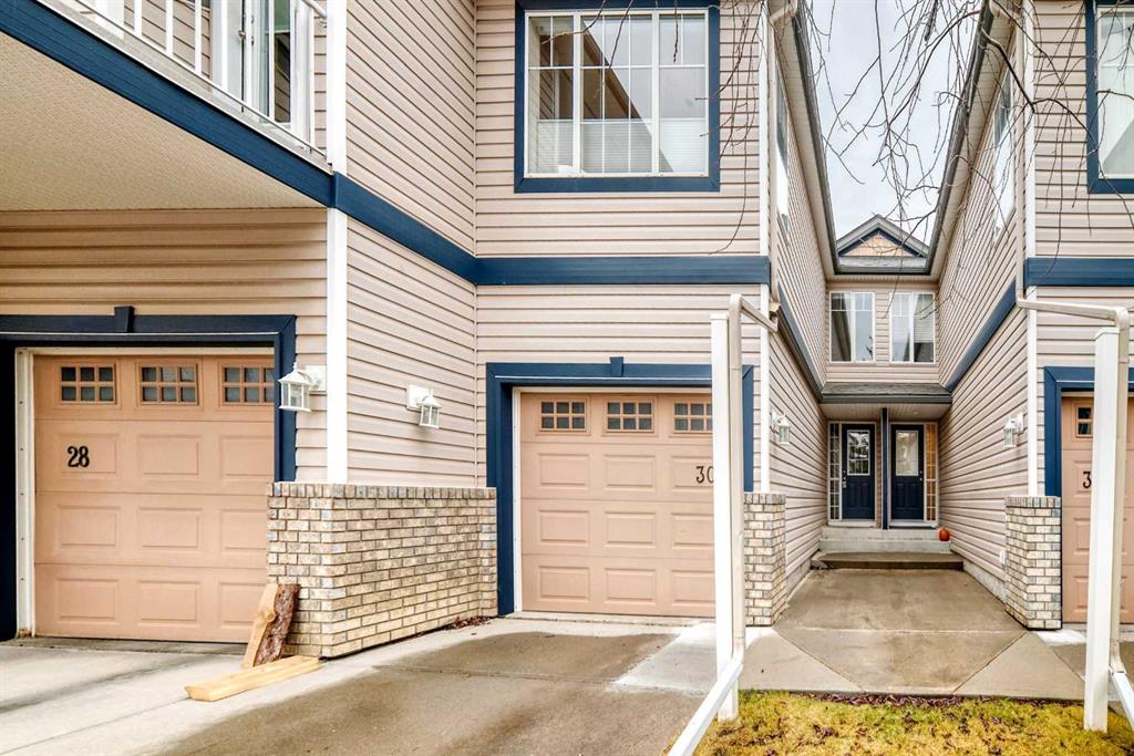 Picture of 30 Citadel Estates Manor NW, Calgary Real Estate Listing