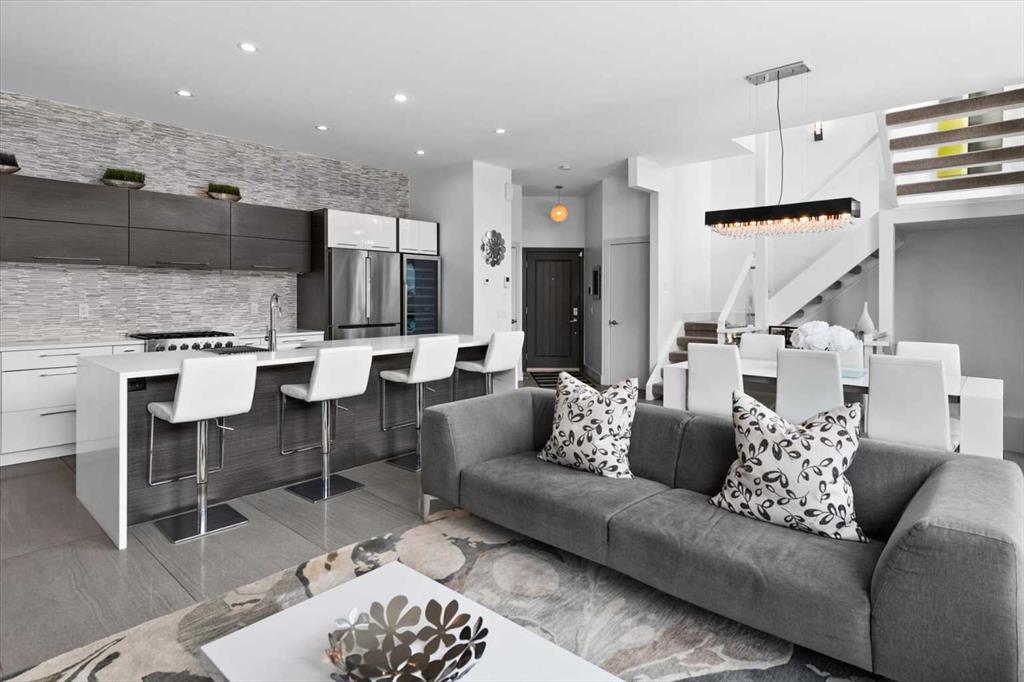 Picture of 3, 408 13 Street NW, Calgary Real Estate Listing