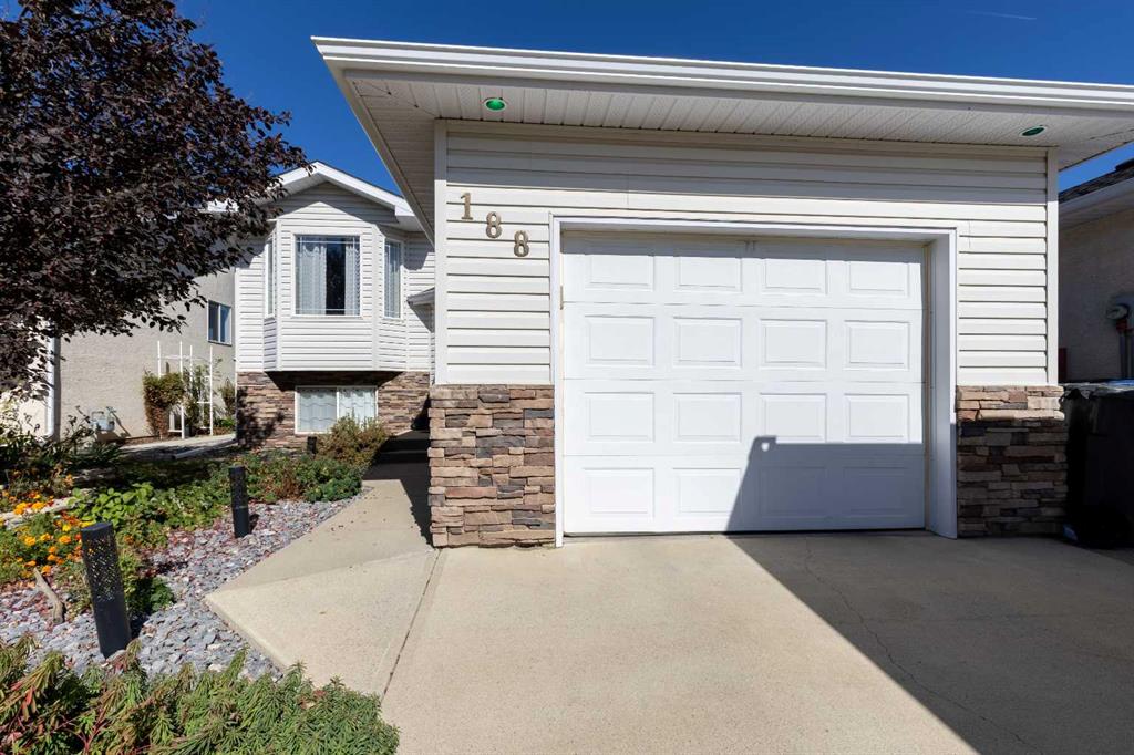 Picture of 188 Cougar Way N, Lethbridge Real Estate Listing