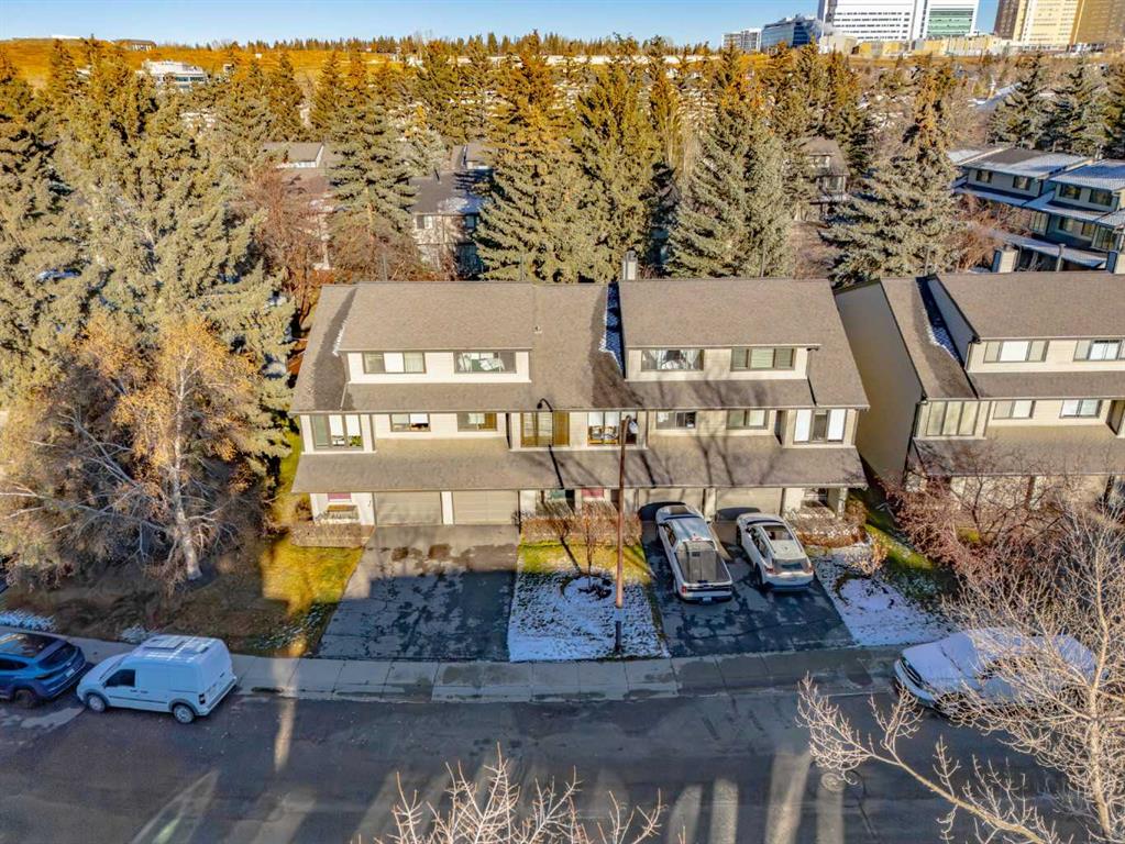 Picture of 116 Point Drive NW, Calgary Real Estate Listing