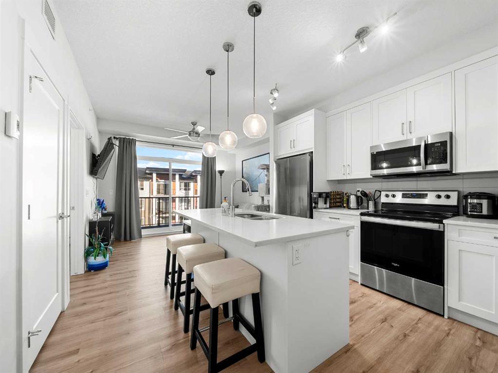 Picture of 404, 25 Walgrove Walk SE, Calgary Real Estate Listing
