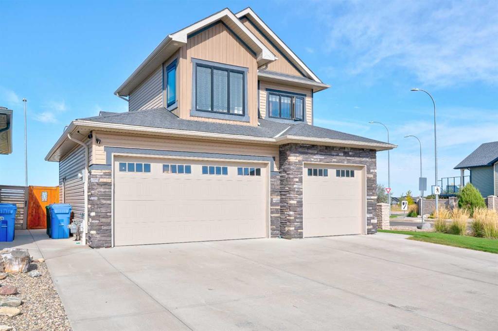 Picture of 103 Canyon Estates Way W, Lethbridge Real Estate Listing