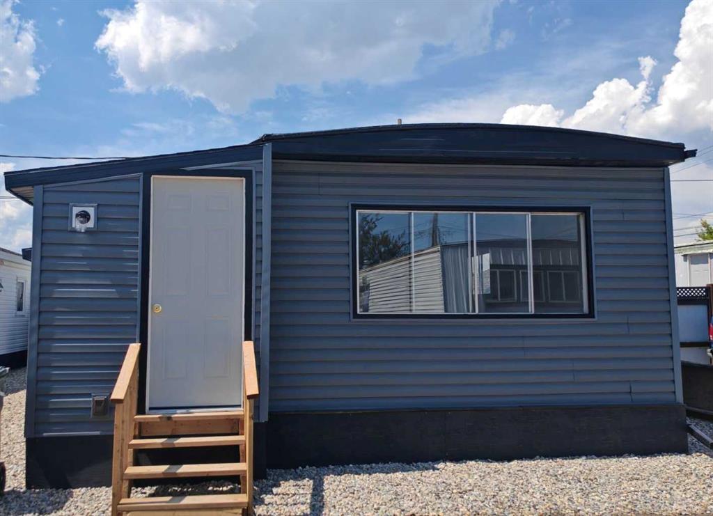 Picture of 30, 2106 50 Street SE, Calgary Real Estate Listing