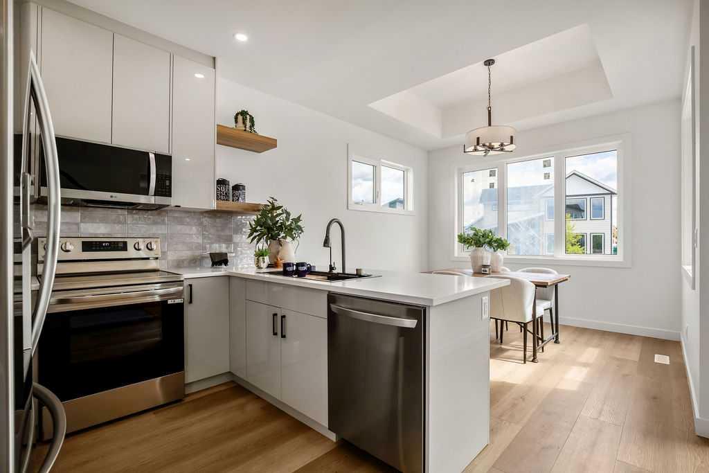 Picture of 642 Cottageclub Bend , Rural Rocky View County Real Estate Listing