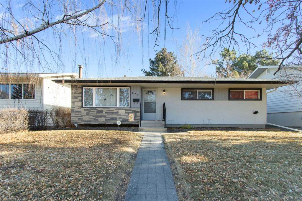 Picture of 123 Glacier Drive SW, Calgary Real Estate Listing