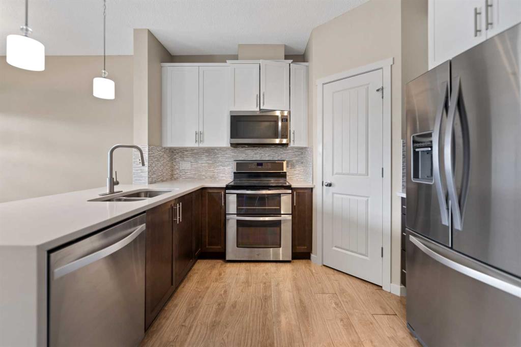 Picture of 81 Copperpond Landing SE, Calgary Real Estate Listing