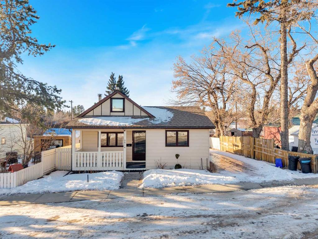 Picture of 2014 24 Avenue , Delburne Real Estate Listing