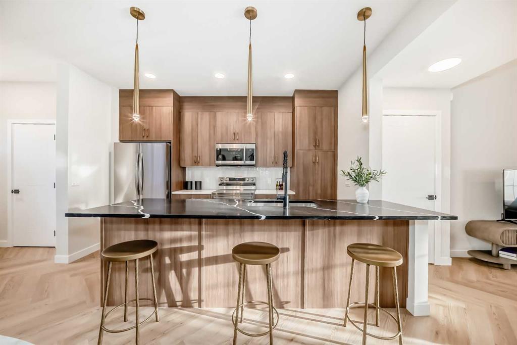 Picture of 409 Clydesdale Avenue , Cochrane Real Estate Listing