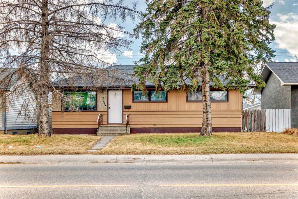 Picture of 2223 36 Street SE, Calgary Real Estate Listing
