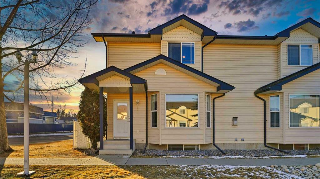Picture of 1, 2 Hinshaw Drive , Sylvan Lake Real Estate Listing