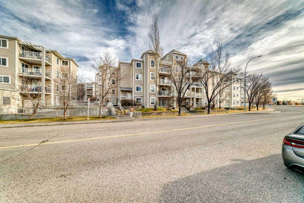 Picture of 311, 290 Shawville Way SE, Calgary Real Estate Listing