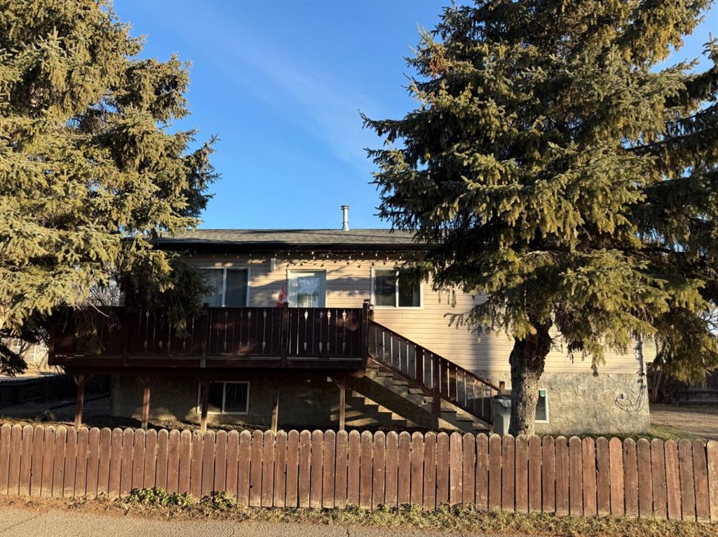 Picture of 4845 56th Avenue  , High Prairie Real Estate Listing