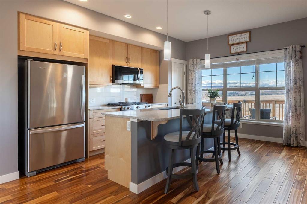 Picture of 1201, 32 Horseshoe Crescent , Cochrane Real Estate Listing