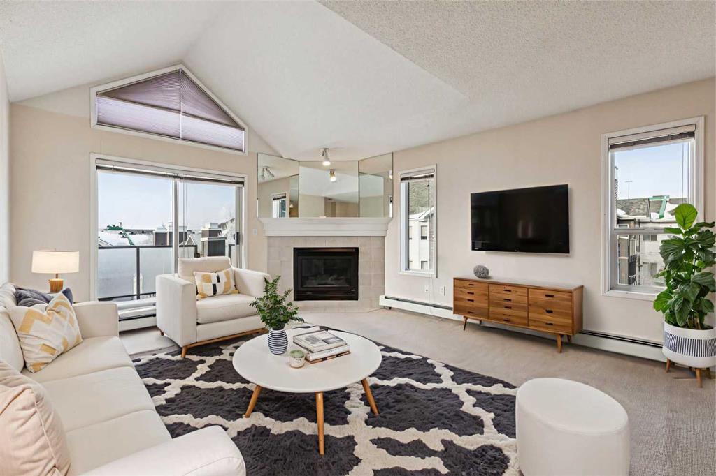 Picture of 418, 20 Sierra Morena Mews SW, Calgary Real Estate Listing