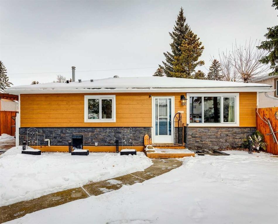 Picture of 8620 46 Avenue NW, Calgary Real Estate Listing