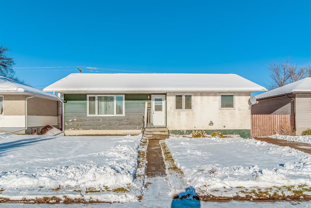 Picture of 212 11 Street NE, Medicine Hat Real Estate Listing