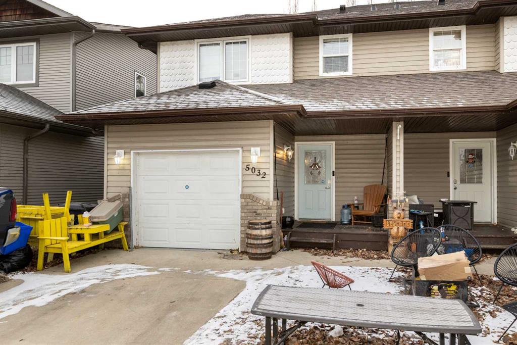 Picture of 5032 47 Street , Sylvan Lake Real Estate Listing