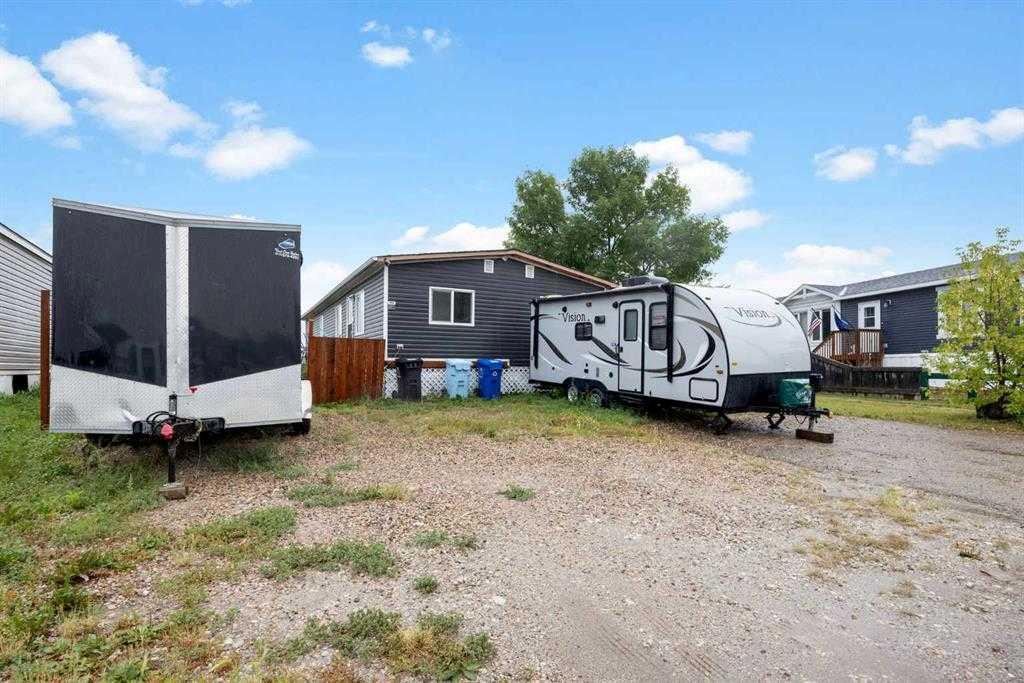 Picture of 136 Greenbriar Bay , Fort McMurray Real Estate Listing