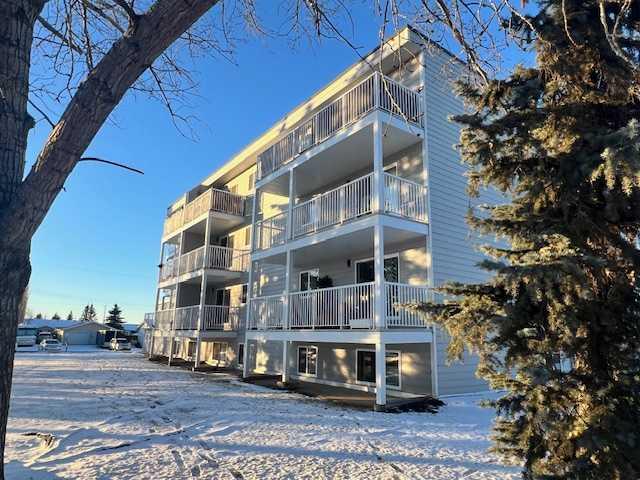 Picture of #205, 5418 52 Street , Camrose Real Estate Listing