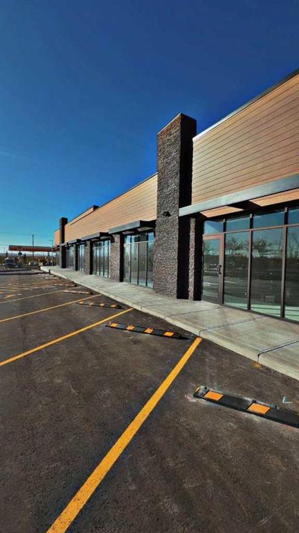 Picture of 110, 1805 20 Street NE, Calgary Real Estate Listing