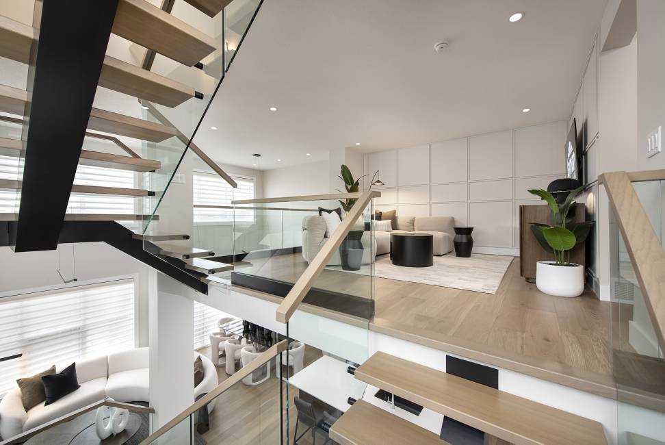 Picture of 19757 44 Street SE, Calgary Real Estate Listing