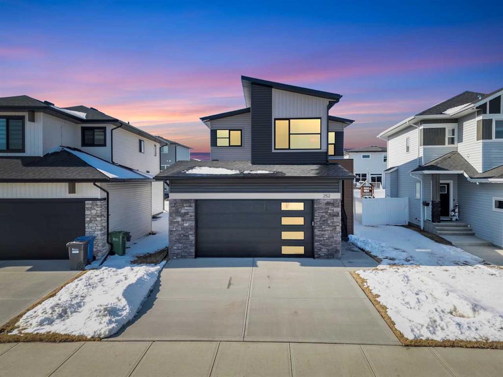 Picture of 252 Emerald Drive , Red Deer Real Estate Listing