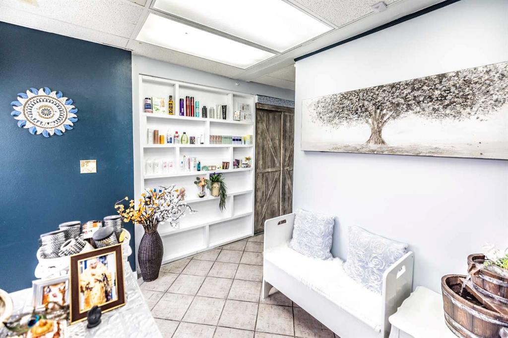 Picture of Strathmore Real Estate Listing